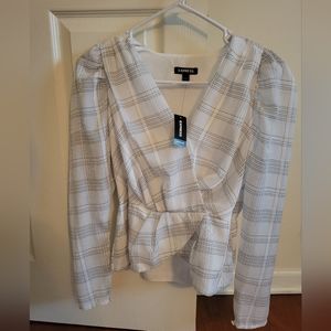 Black and white express blouse size XS. Brand new with tags!